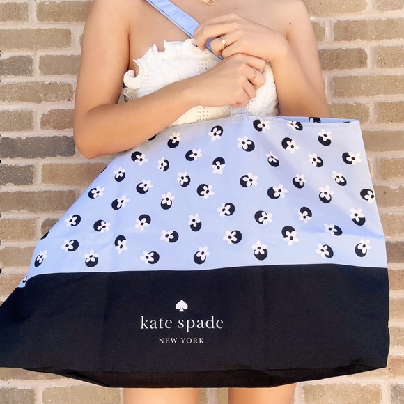 Kate spade tote - Picture 2 of 2